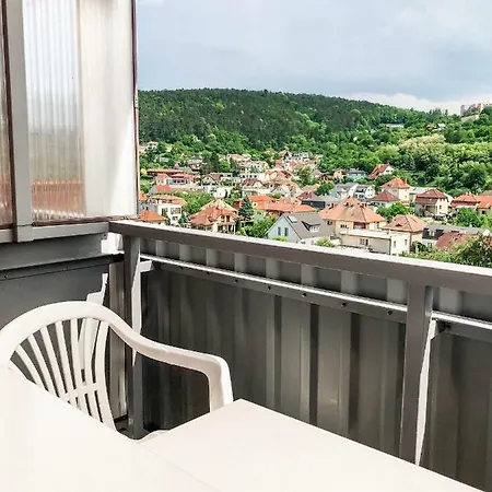 1 Bdr Apartment, Soblahovska דירה