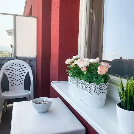 1 Bdr Apartment, Soblahovska דירה *