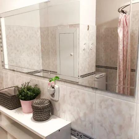 1 Bdr Apartment, Soblahovska *